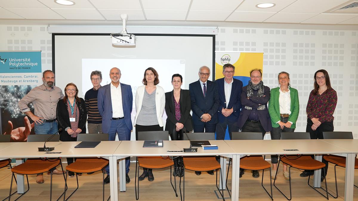 membres présents à la signature de la convention