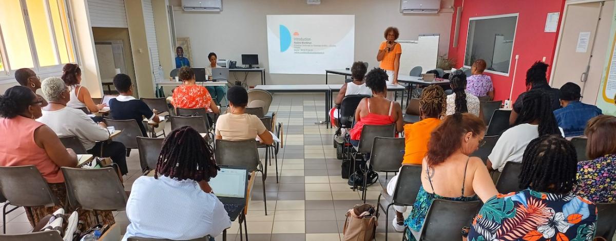 Vue de la salle et des participants à la journée du 1er octobre à l'INRAE en Guadeloupe