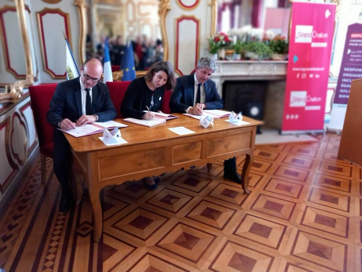 Signature de convention avec le Grand Chalon
