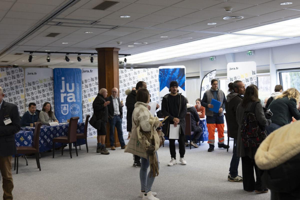 Forum des métiers pour tous au Département du Jura