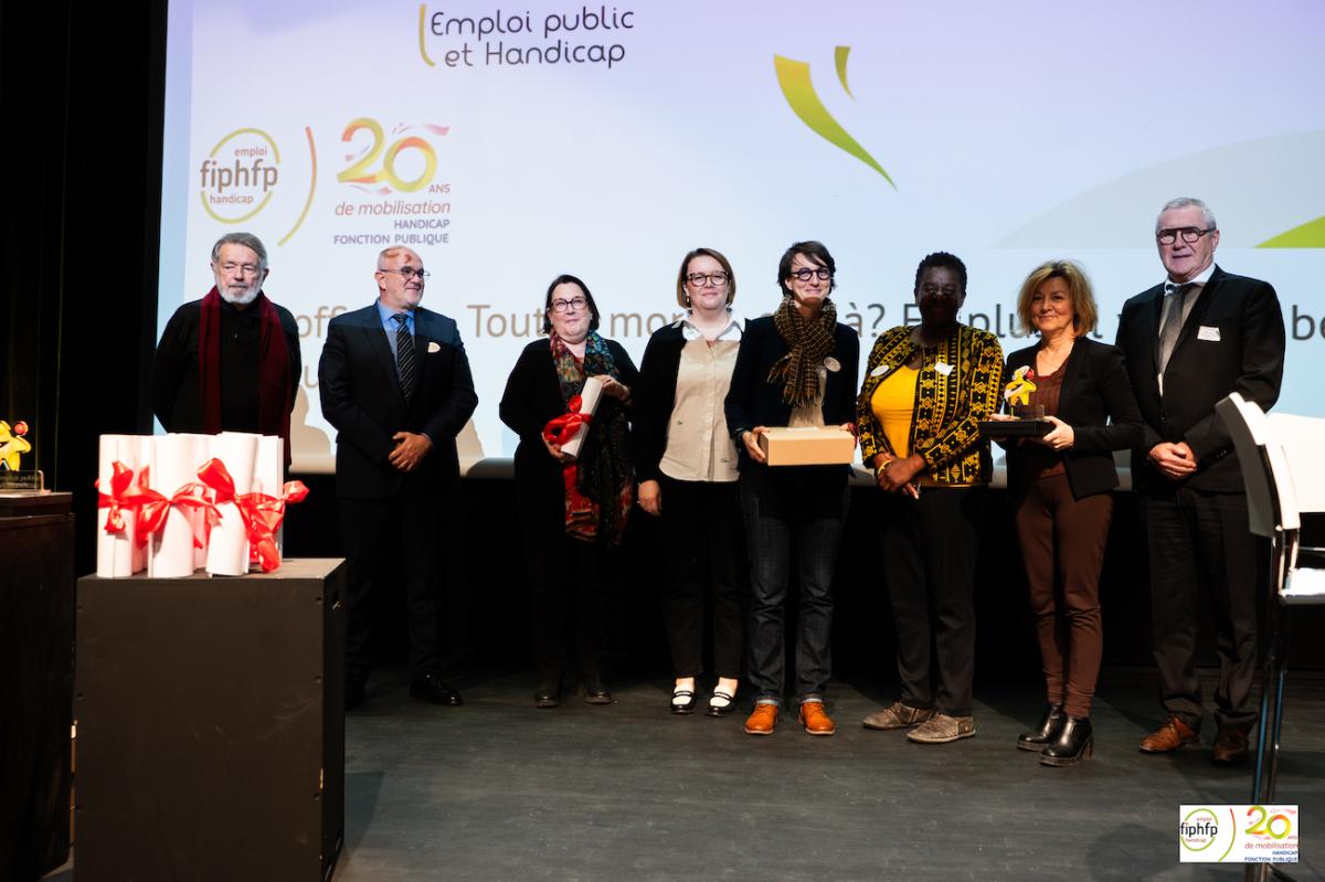 Collaborateurs du centre de la gestion de la fonction publique du rhône et de la Métropole de Lyon, lauréats du Trophée Emploi public et handicap dans la catégorie Recrutement