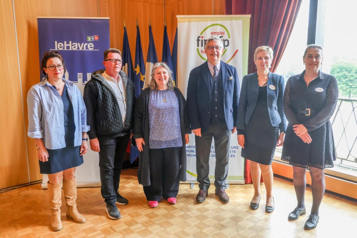 Signataires de la convention entre le FIPHFP et la Ville du Havre et son CCAS